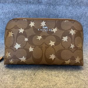 *** SOLD NO LONGER AVAILABLE*** NWT Coach Pouch